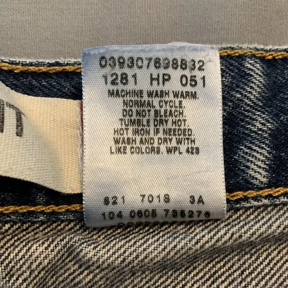 Levis 550 Jeans Mens 35x29 Blue Relaxed Fit‎ Tapered Leg Denim Distressed Pants